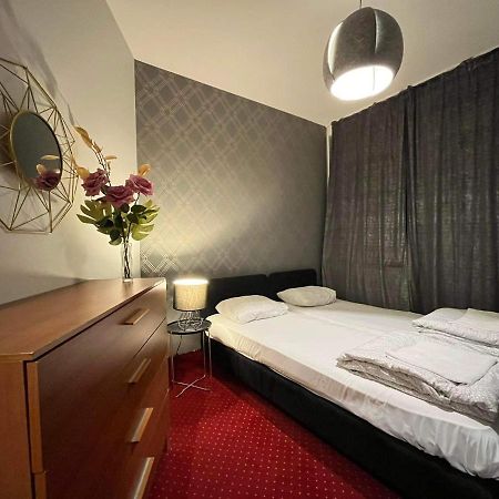 Apartament Warszawa Centrum Helvetia Plus Exteriör bild